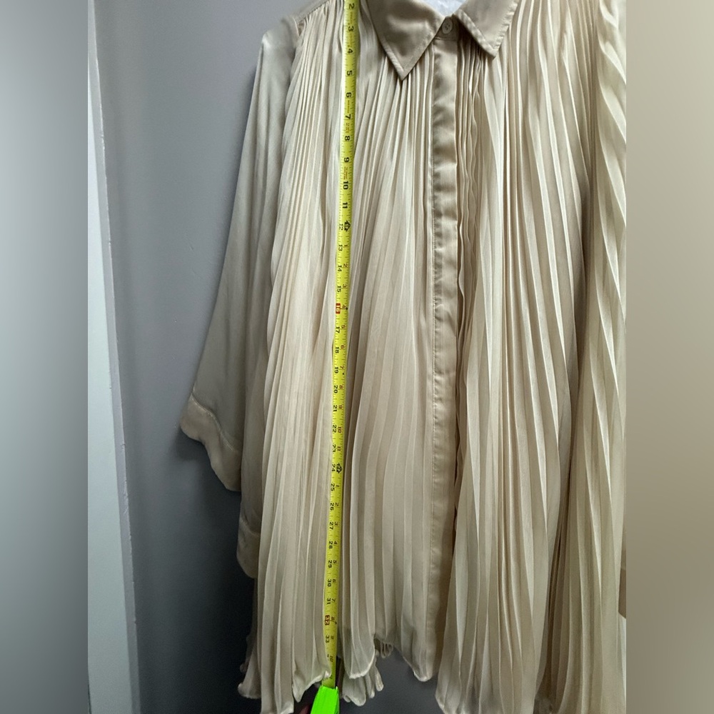 NWT Anthropologie Cream Pleated Stylish Shirt Like Mini Dress Women’s LP - Picture 14 of 16